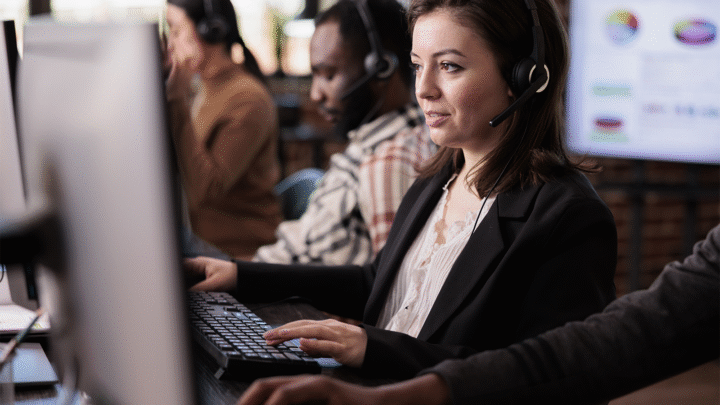 Empresa de telemarketing oferece mais de 500 vagas de emprego em Salvador