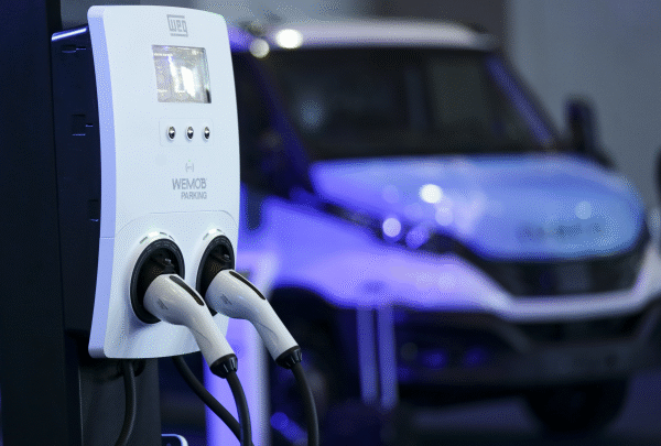 Nova legislação baiana assegura o direito de instalar carregadores para carros elétricos
