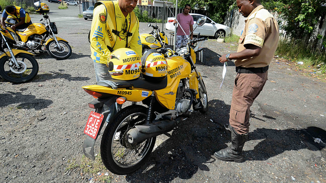 Prefeitura cria tabela de preço para corridas de mototáxi em Salvador