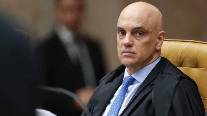 Justiça Federal dos EUA nega revelia contra Moraes e aceita a AGU no processo