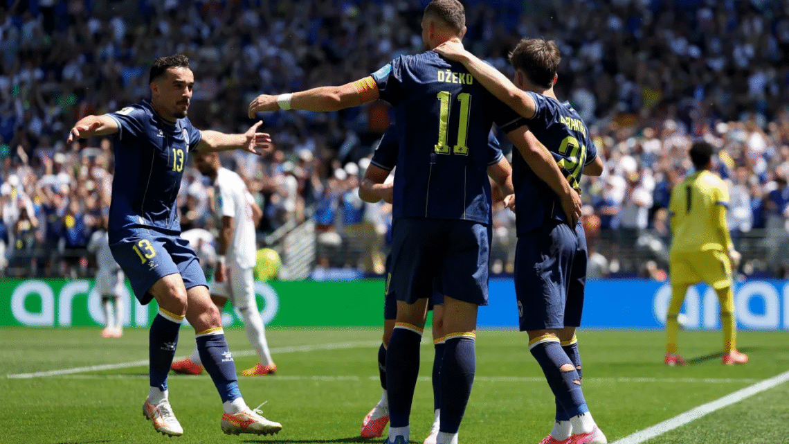 Bósnia x Catar: europeus vencem por 3 a 1 e ficam perto da vaga no mata-mata da Copa
