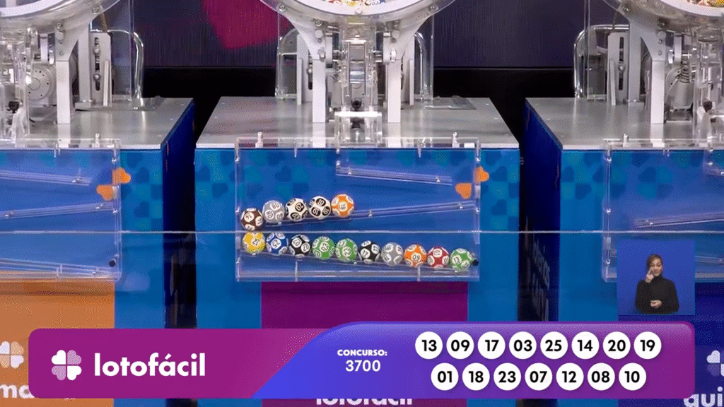 Confira o resultado da Lotofácil 3700 sorteada nesta segunda (01). Veja as dezenas premiadas e saiba como resgatar o prêmio de R$ 9 milhões.