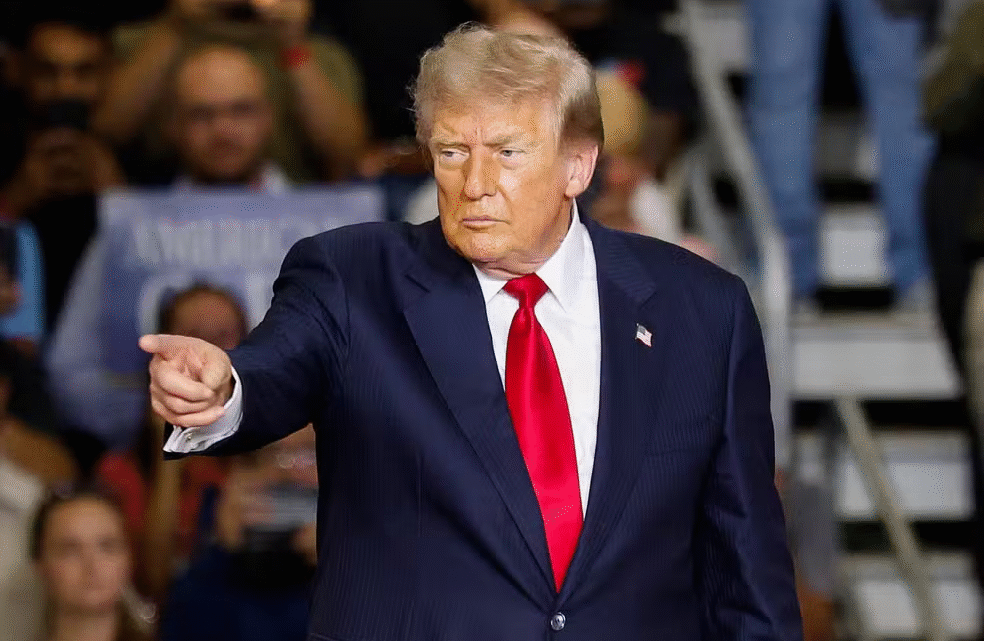Trump prorroga sanções contra o Brasil alegando interferência na economia americana