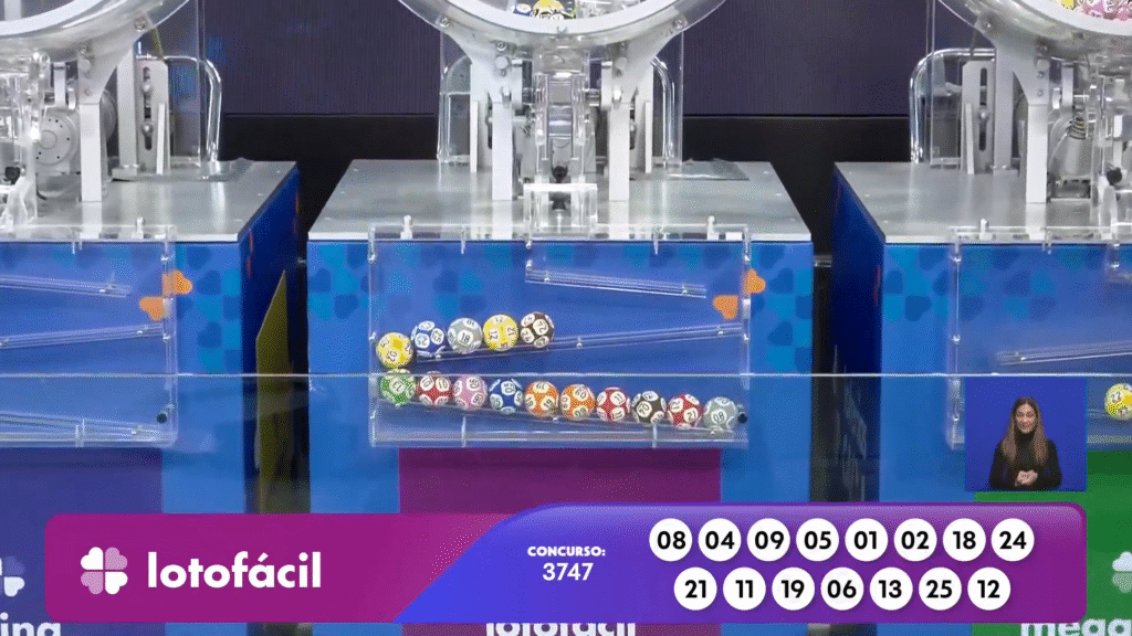 Confira o resultado da Lotofácil 3747 sorteada nesta terça-feira (28). Veja as dezenas e saiba como resgatar seu prêmio.