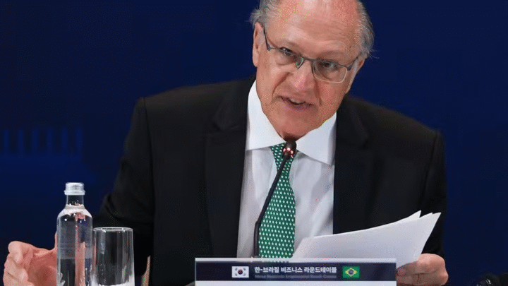 Geraldo Alckmin classifica falas de Javier Milei como lamentáveis e desserviço à Argentina
