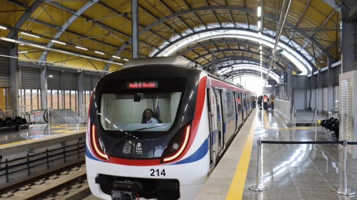 Metrô de Salvador e novo VLT abrem oportunidades para condutores com ensino médio