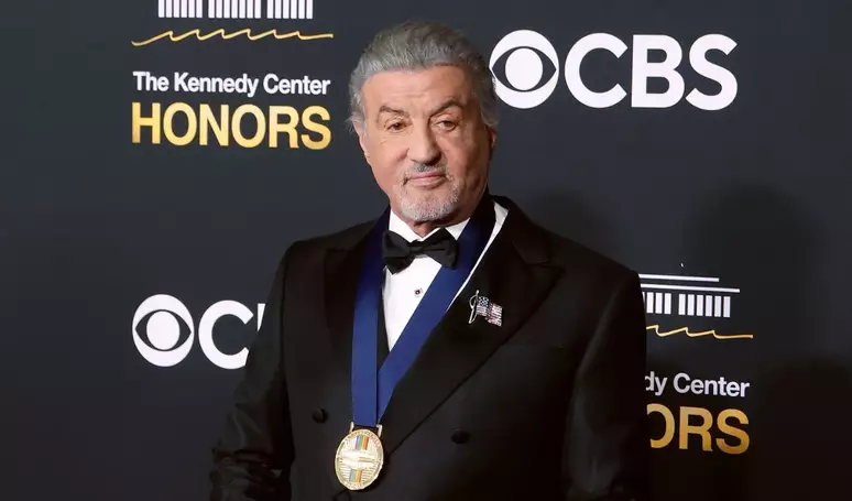 Sylvester Stallone revela bastidores de rivalidade e admite que odiava Dolph Lundgren Sylvester Stallone revela bastidores de rivalidade e admite que odiava Dolph Lundgren