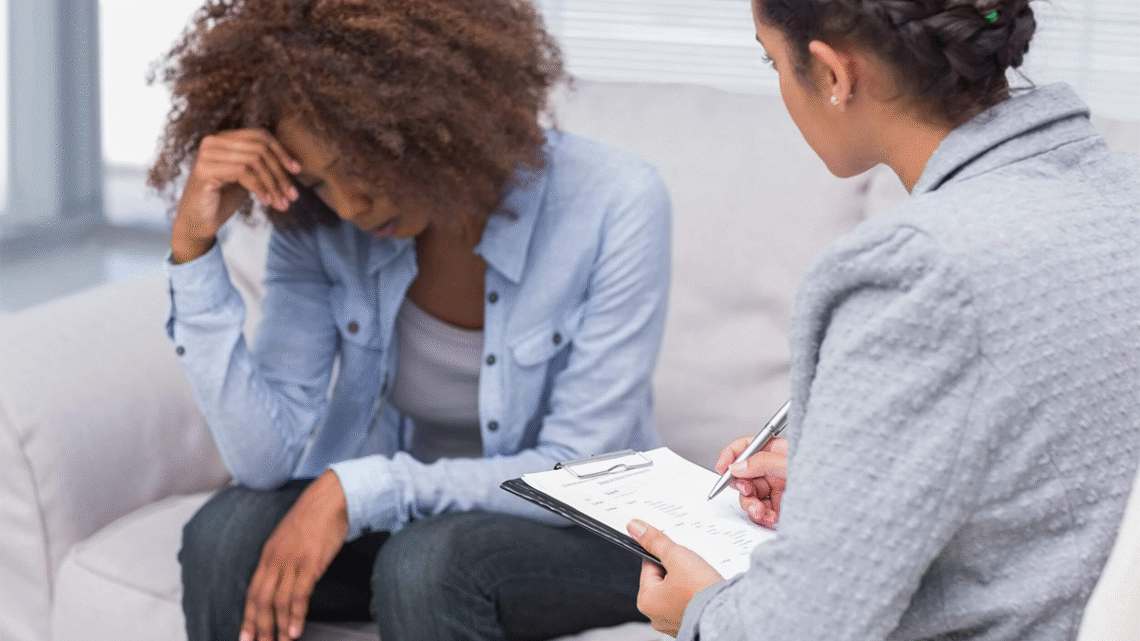SUS oferece atendimento psicológico gratuito e online para jovens
