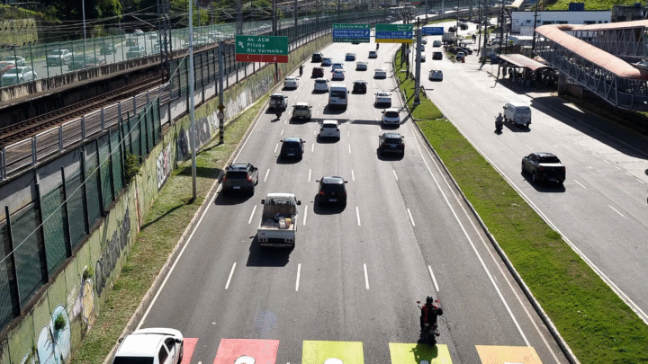 Transalvador inicia estudo envolvendo velocidade da Av. Paralela