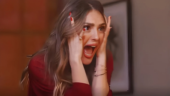 Isabelle Drummond vive momentos de trapalhada com vilã na novela Coração Acelerado