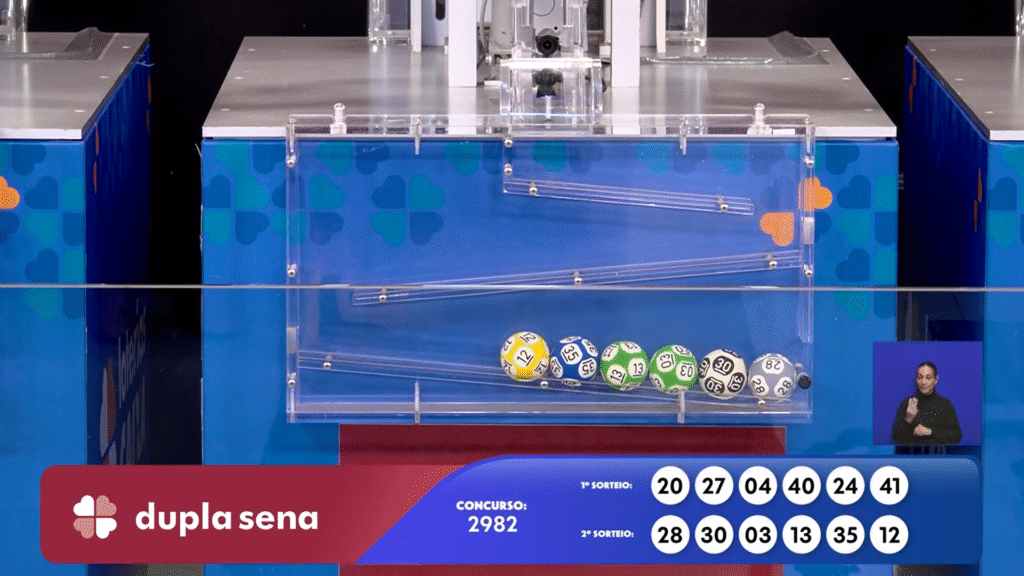 Confira as dezenas da Dupla Sena 2982 sorteada nesta segunda-feira (13) e saiba como resgatar o prêmio especial da Caixa.