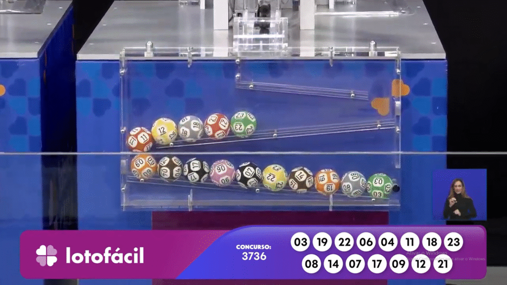 Confira o resultado da Lotofácil 3736 sorteada nesta quarta-feira (15) e veja como resgatar o prêmio principal de R$ 5 milhões.