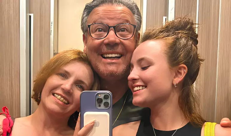 Larissa Manoela vence batalha na Justiça e encerra contrato vitalício assinado pelos pais