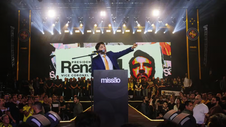 Renan Santos lança candidatura presidencial com críticas severas a Lula e Flávio Bolsonaro