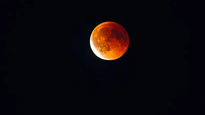 Eclipse solar e lunar movimentam o céu em agosto: saiba as datas e como observar