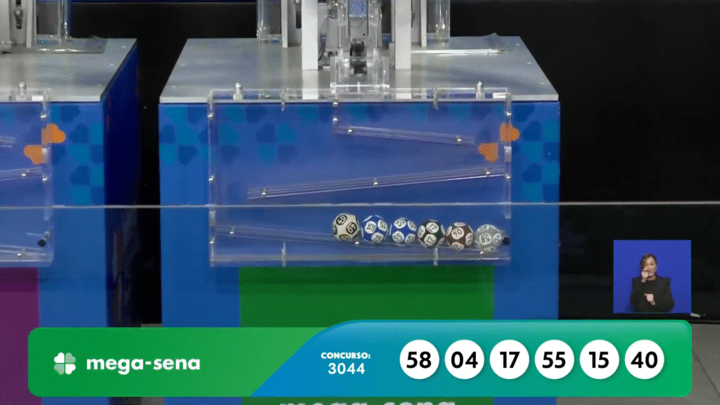 Confira o resultado da Mega Sena 3044 desta quinta-feira (13). Veja as dezenas sorteadas e saiba como resgatar o prêmio de R$ 3,5 milhões.