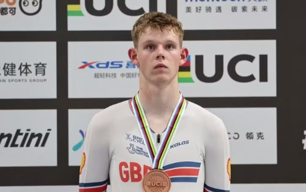 Ciclista britânico Finlay Tarling morre aos 19 anos em acidente na Volta de Portugal