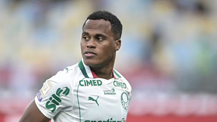 Arias, do Palmeiras, é vaiado e chamado de Judas em reencontro com a torcida do Fluminense