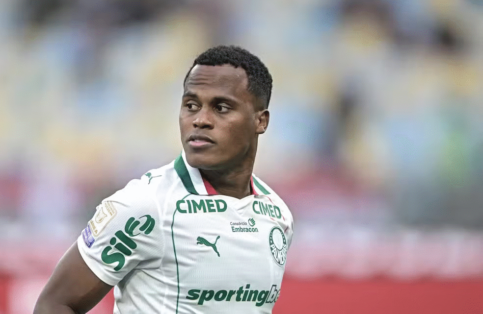 Arias, do Palmeiras, é vaiado e chamado de Judas em reencontro com a torcida do Fluminense
