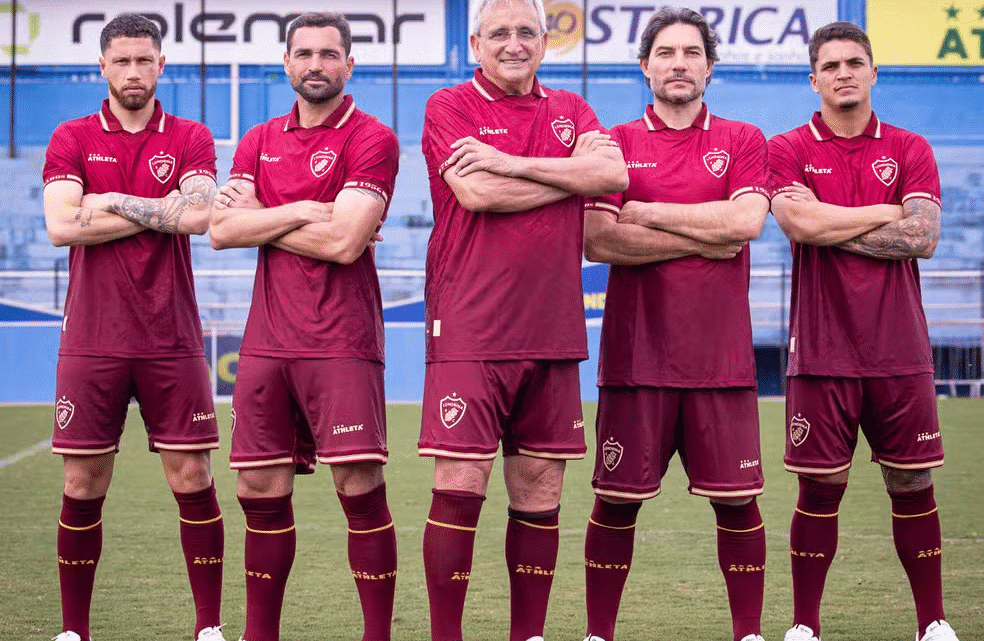 Londrina lança novo uniforme em tom bordô inspirado na história e na cultura da terra roxa