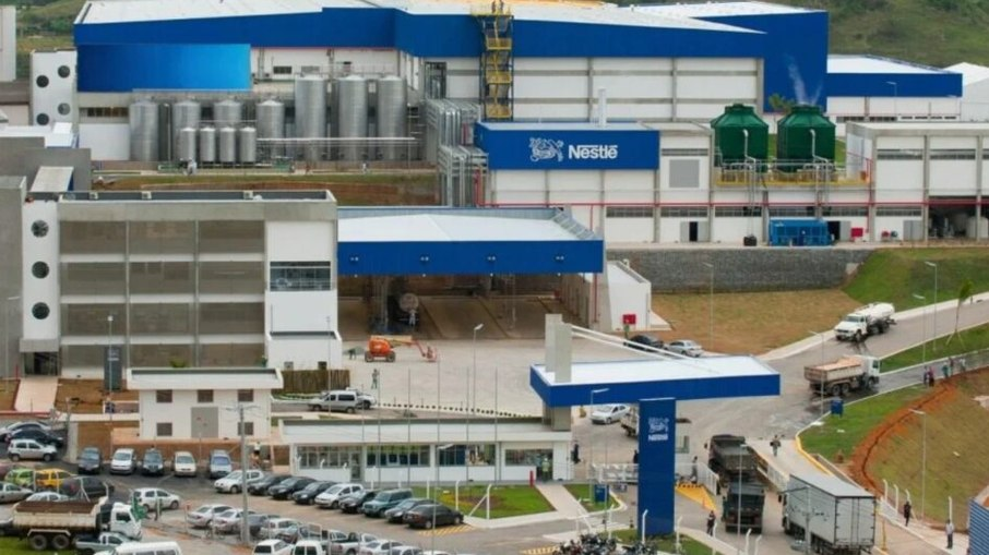 Nestlé fecha fábricas e anuncia demissão de 16 mil funcionários em reorganização mundial