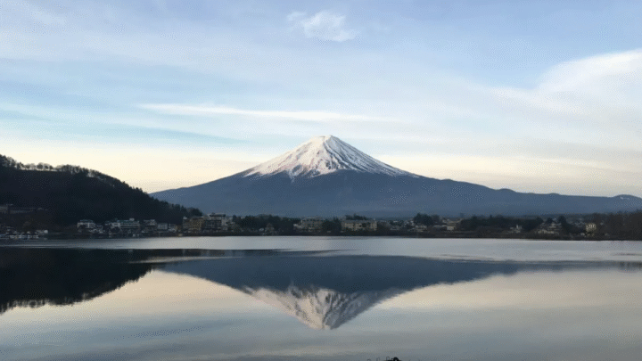 Monte Fuji é palco de incidente após pai abandonar filho de sete anos para concluir subida