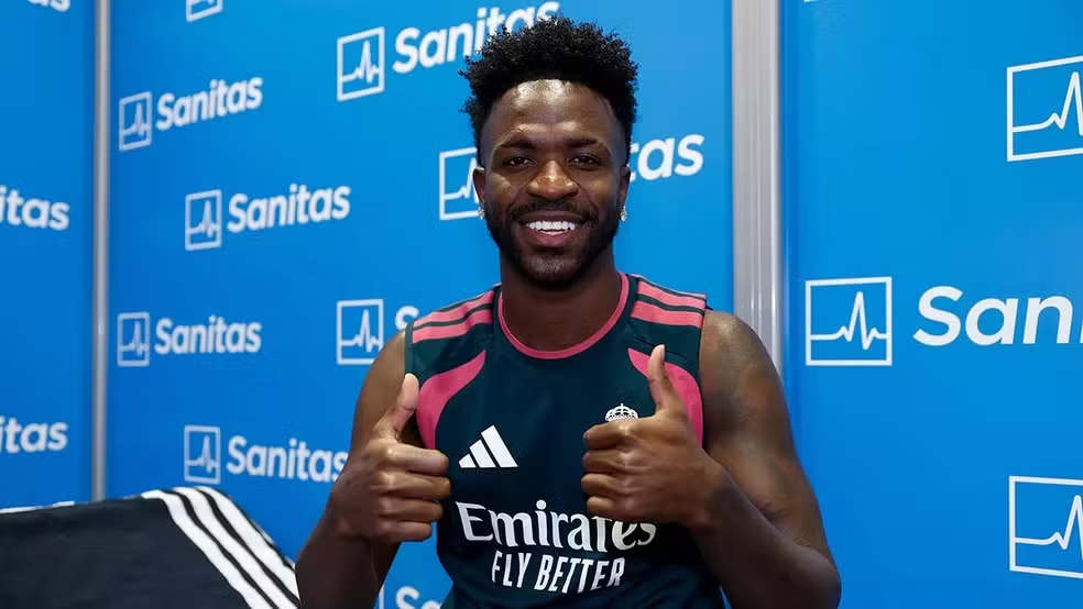 Real Madrid aumenta proposta e avança em reunião para renovar com Vini Jr até 2031