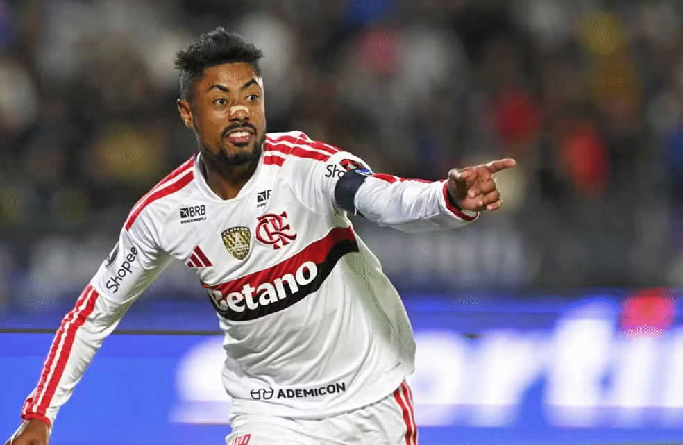 Flamengo decide vaga na Libertadores e busca tira-teima histórico contra o Del Valle Flamengo decide vaga na Libertadores e busca tira-teima histórico contra o Del Valle