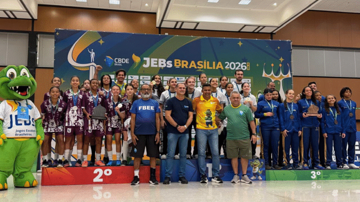 Colégio Integral conquista vice-campeonato de futsal feminino nos Jogos Escolares Brasileiros