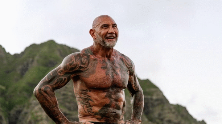 Ator Dave Bautista exibe preparação para viver Kratos de God of War
