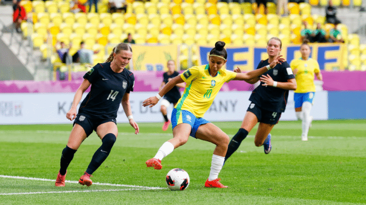 Seleção Brasileira enfrenta a Espanha pelas quartas da Copa Feminina Sub-20