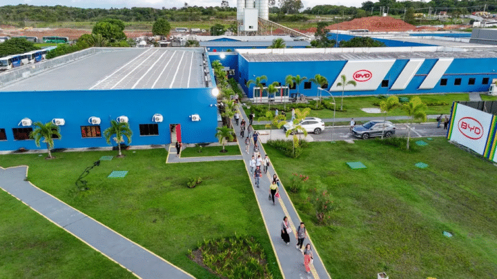 BYD atinge 8 mil funcionários em Camaçari e abre mais 1.500 vagas na Bahia