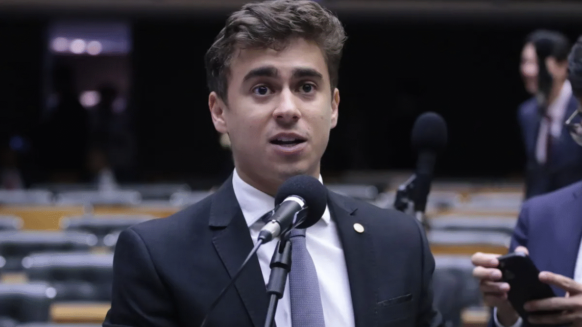Nikolas Ferreira rebate críticas de Lula e Janja e provoca: “O futuro é nosso” Nikolas Ferreira rebate críticas de Lula e Janja e provoca: “O futuro é nosso”