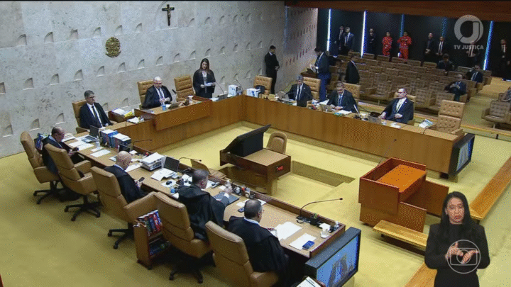 Gilmar Mendes defende fim de delegados da PF nos gabinetes do STF