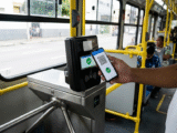 BRT Salvador passa a aceitar pagamento por QR Code a partir deste sábado (17) - Foto: Ilustração/Gemini