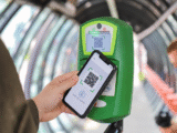 Ônibus de Salvador vão aceitar pagamento de passagens via QR Code - Foto: Ilustração/IA