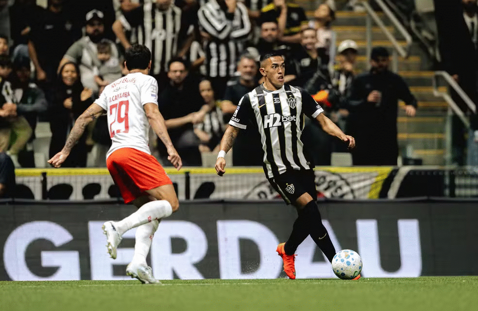 Athletico-PR x Atlético-MG: protagonista no Galo, Cuello volta a estádio de antigo jejum Athletico-PR x Atlético-MG: protagonista no Galo, Cuello volta a estádio de antigo jejum