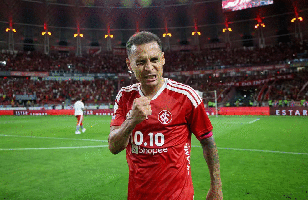 Corinthians demite Fernando Diniz após derrota para o Inter no Beira-Rio Corinthians demite Fernando Diniz após derrota para o Inter no Beira-Rio