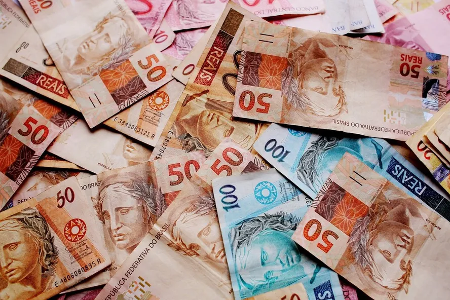 Pagamento do 13º salário terá segunda parcela adiantada para o dia 18 de dezembro
