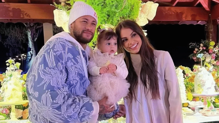 Filha de Neymar e Amanda Kimberlly é alvo de ataques; influenciadora aciona a polícia